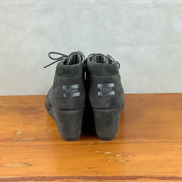Sz8 Toms Kala Wedge Gray Suede  Booties - Picture 4 of 7